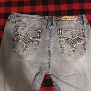 Rock Revival size 33